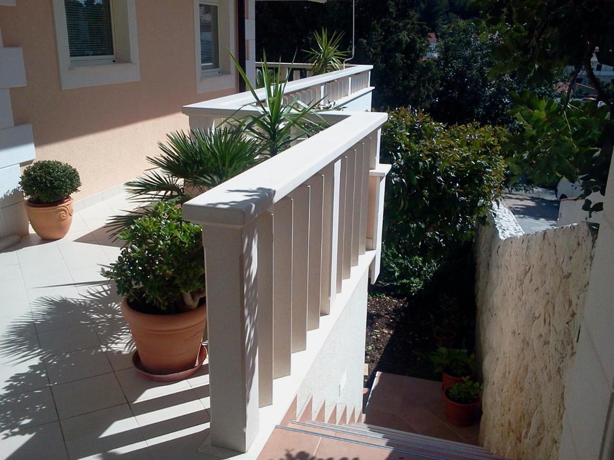 Apartments Jani Hvar Town Exterior photo